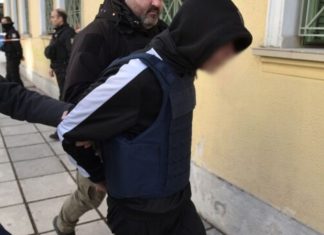 Φυλακές Κασσαβέτειας: ξυλοκόπησαν μέσα στη φυλακή τον 16χρονο που σκότωσε τον 17χρονο στις Σέρρες.
