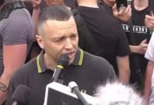 Αποφυλακίστηκε ο Κασιδιάρης, τον υποδέχθηκαν υποστηρικτές του, «επιστρέφω στην πρώτη γραμμή» είπε.